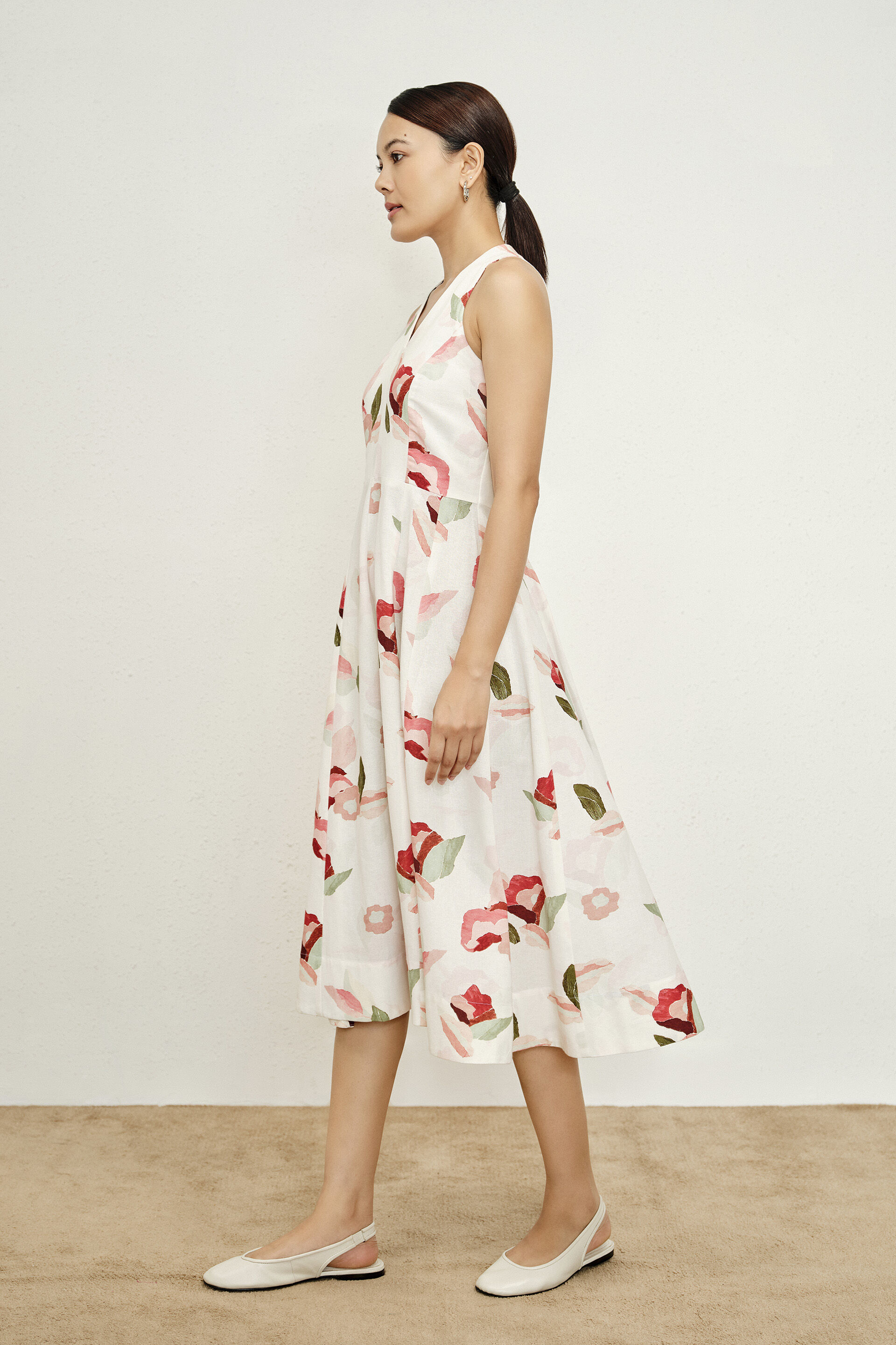 Anira Floral Halter Midi Dress, White, image 5